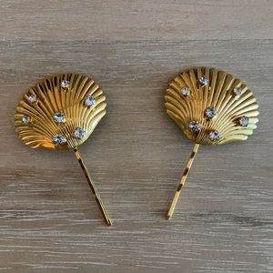 Never worn Jennifer Behr Shell Hair Pins (2x)